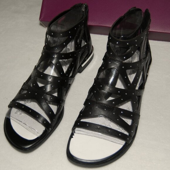 NIB Fergie Crazy Flat Sandals - Women US Size: 8M - Black - Picture 5 of 11